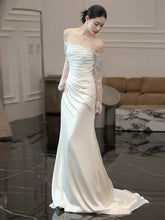 Long Sleeves Lace Wedding Dresses Long Bridal Gown S7210