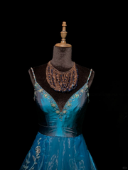 Blue halter-neck fitted ball gown with a full skirt, elegant and sophisticated R8678