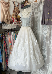 Light-colored sleeveless waist-length cake-cut puffy skirt long ball gown R6217