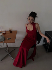 Red halter-neck fitted long sexy ball gown R8865