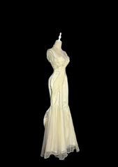 Off-white halter-neck fitted bodycon sexy ball gown R8108