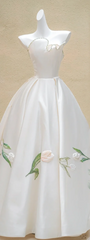White design strapless slim waist long dress bridal gown R5746