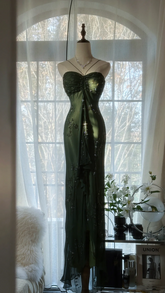 Dark green halter neck fitted waist long ball gown R7696