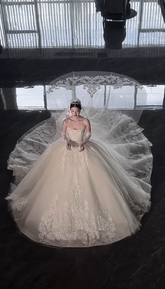 White strapless lace waist slim fit puffy skirt floor-length bridal gown R6045