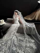 White sleeveless lace waist slim fishtail skirt floor-length wedding dress R6046