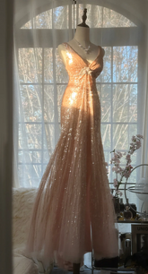 Light pink halter-neck low-cut fitted long ball gown R7703