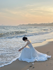 White spaghetti‑strap waist‑cinched long elegant prom gown R8016