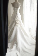 White halter-neck, fitted waist, pleated long ball gown R6806