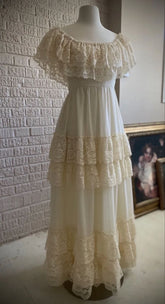 Vintage Off Shoulder Lace Wedding Dress Modest Princess Bridal Gown S7096