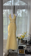 Light yellow halter-neck sequined fitted waist bodycon long ball gown R7635
