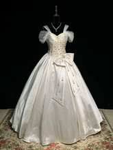 Light champagne-colored halter-neck, fitted waist, full skirt, long ball gown R8671
