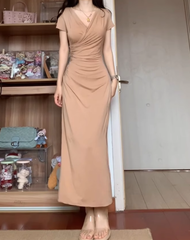Large size French pure desire style V-neck pleated dress hot girl figure hip long skirt R1867