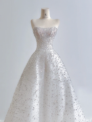 White strapless, fitted waist, full skirt, long ball gown R8164