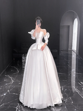 White satin one-shoulder slim waist tulle skirt bridal dress R6024