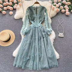 women's lace V-neck mesh puff sleeves A-line long skirt S4653