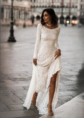 Vintage Floral Boho Lace Wedding Dress with Sleeves Modest Boat Neck Low-V Back Princess Bridal Gown S7088