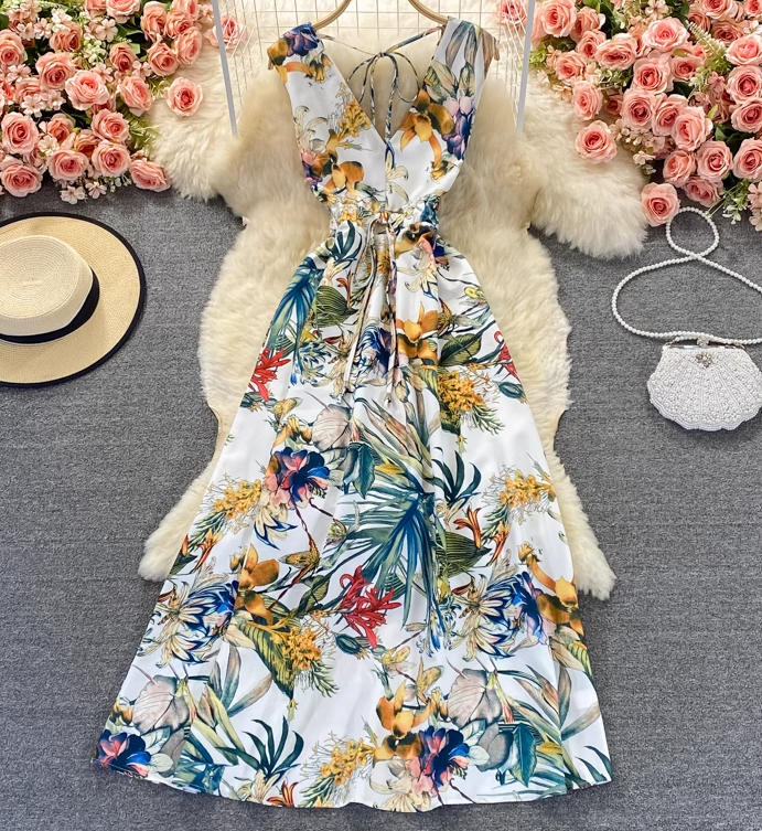 Backless V-neck printed dress for beach vacation, slim waist and long skirt R0360