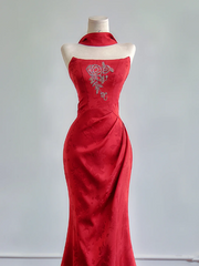 Red strapless, fitted waist, slimming, and sexy long ball gown R8169