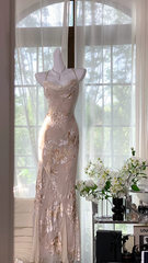 Light pink floral print halter-neck fitted long ball gown R7651