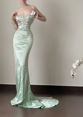 Light green strapless, waist‑cinching, slim‑fit, bodycon sexy long ball gown R8003