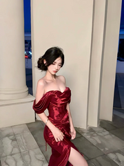Red off-the-shoulder fitted waist sexy fishtail long ball gown R8131