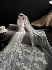 White sleeveless lace waist slim fishtail skirt floor-length wedding dress R6046