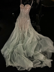 Light green sequined halter-neck fitted long ball gown R8819