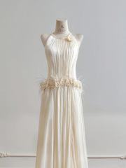 Light apricot halter neck fitted waist long elegant ball gown R8190