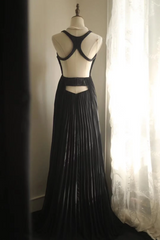 Black halter-neck fitted long ball gown R6803
