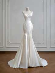 White strapless, fitted, pleated, long fishtail ball gown R8162