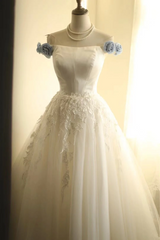 White off-the-shoulder fitted waist slim-fitting ball gown with a full skirt R6768