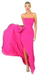 Nicole Bakti 6942