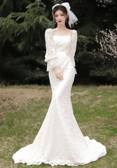 Elegant Lace Long-sleeve Mermaid Wedding Dress      S5436