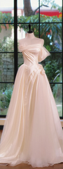 White sleeveless slim waist design satin bridal gown R5700